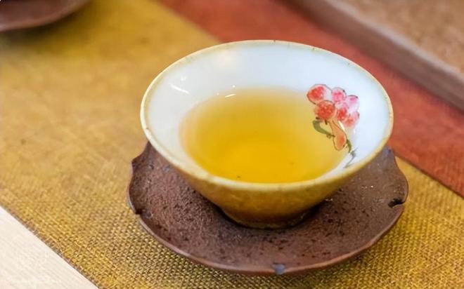 身不是缺钱、缺人脉而是这三个原因尊龙凯时网穷人为什么很难咸鱼翻(图1)