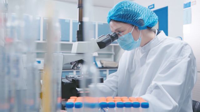 滋小羊科学验证铸国产奶粉品质新高度尊龙凯时链接国产奶粉前十珍护vs悠(图1)